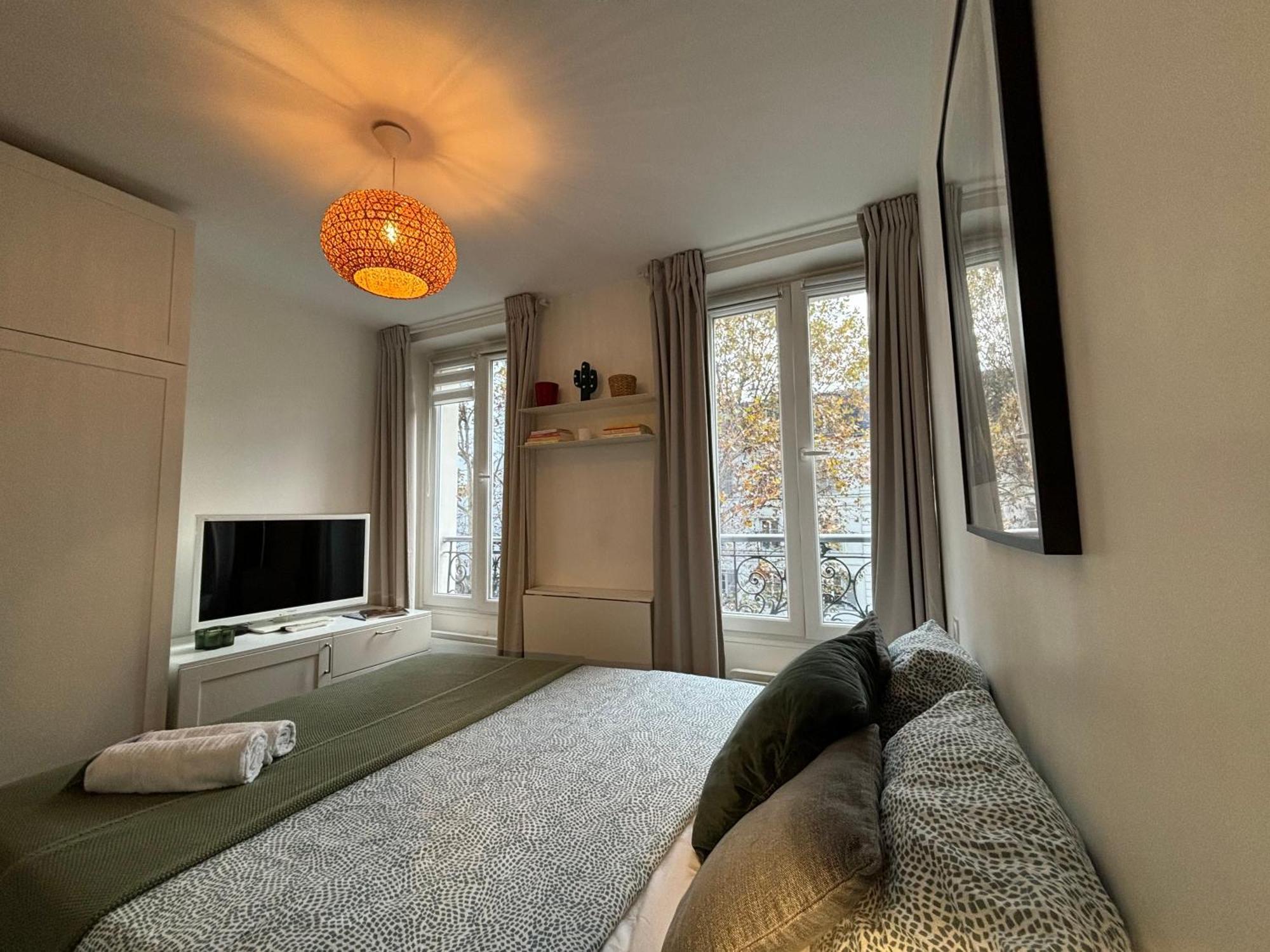 Clichy Studio Getaway - C70 ปารีส ภายนอก รูปภาพ